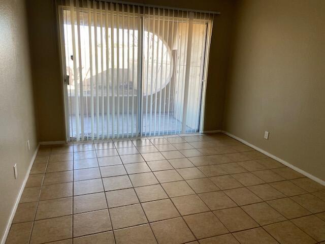 Building Photo - 500 Western Dr