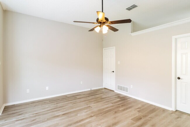 Building Photo - 6211 August Run