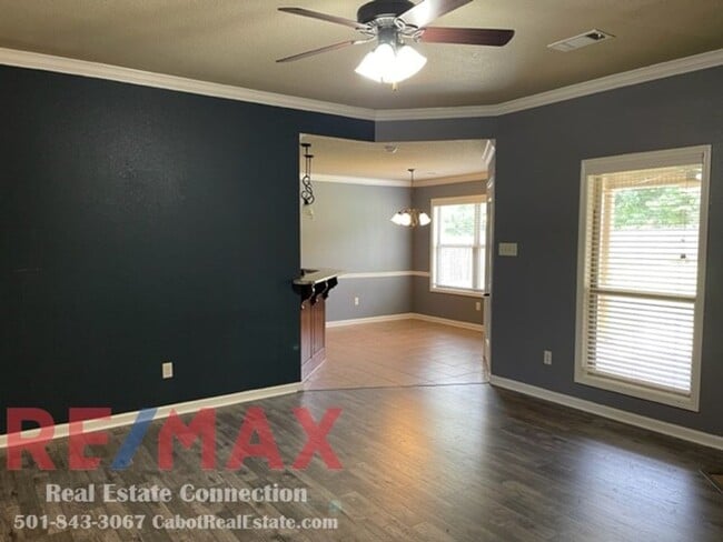 Building Photo - Sorry No Smoking and Pets Permitted with R...