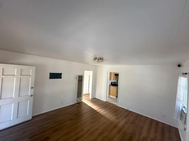 Building Photo - 4092 Howard Ave