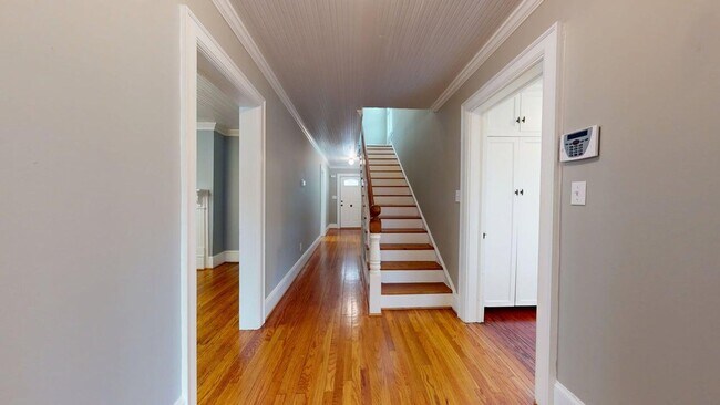 Building Photo - The Heart of Downtown