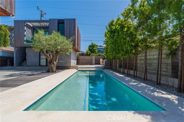 Building Photo - 762 Rosecrans Ave