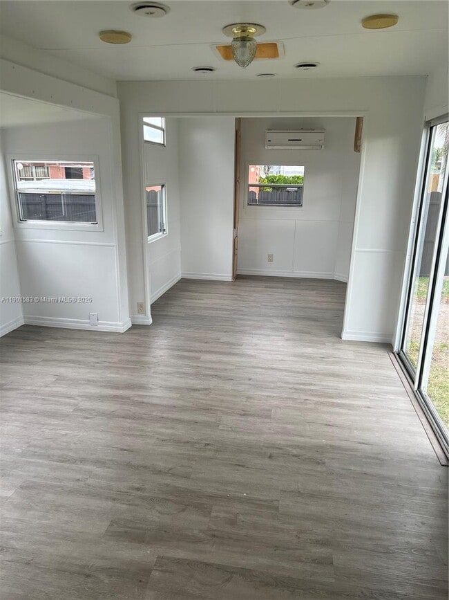 Building Photo - 1600 NW 42nd St