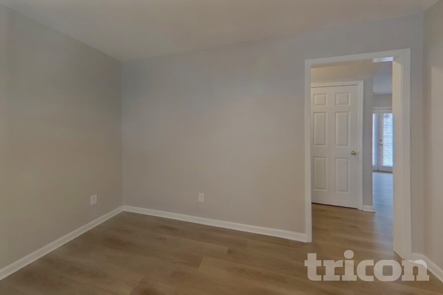 Building Photo - 65 Sand Oak Ct