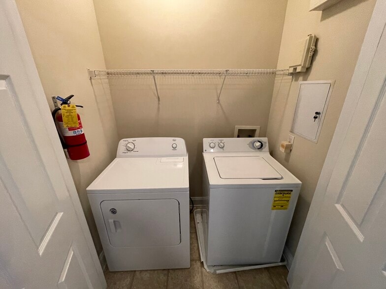 Building Photo - 270 Strickland Ave