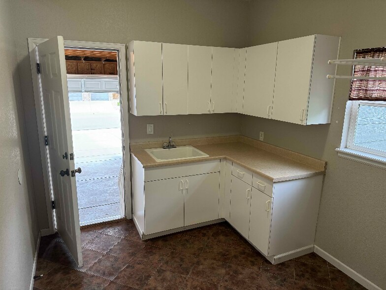 Building Photo - 4046 Stampede Dr