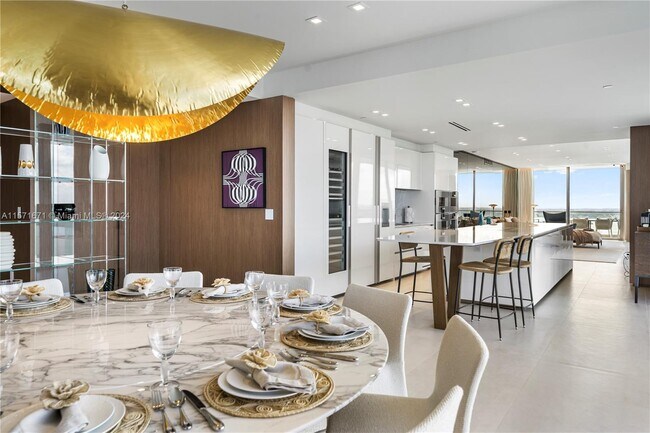 Building Photo - 10203 Collins Ave