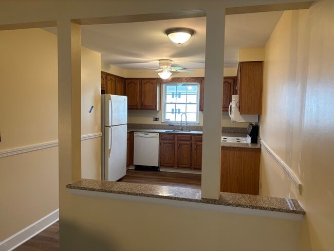 Building Photo - 32A Chestnut Ct