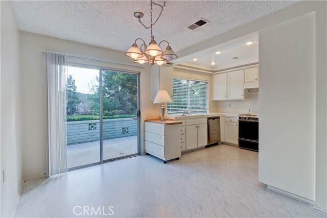 Building Photo - 3285 San Amadeo