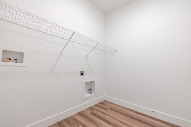Building Photo - 693 S 4500 S