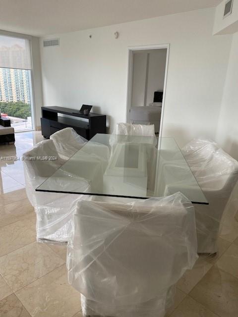 Building Photo - 200 Sunny Isles Blvd