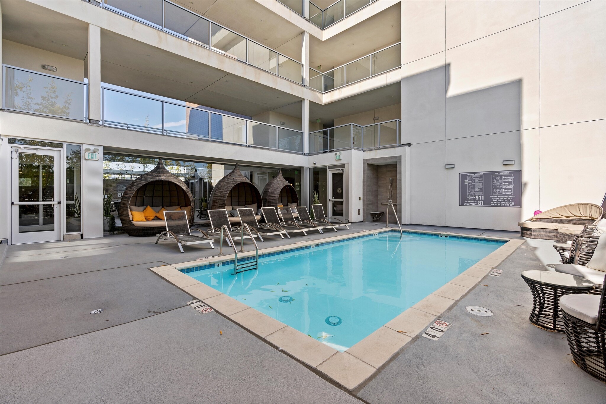 Building Photo - 4140 Glencoe Ave