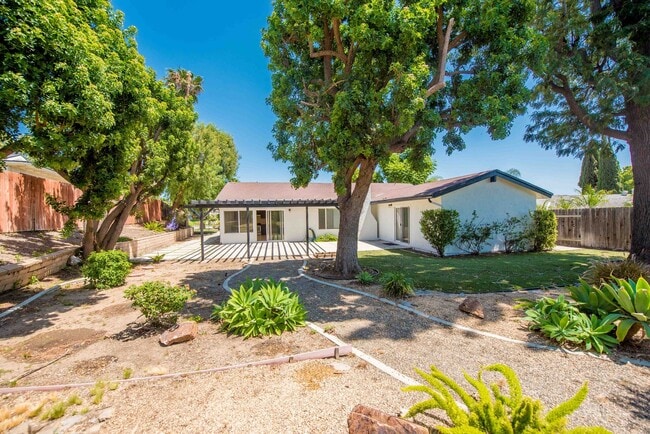 Building Photo - Spacious 4 Bedroom Home in Quiet Yorba Linda Neighborhood