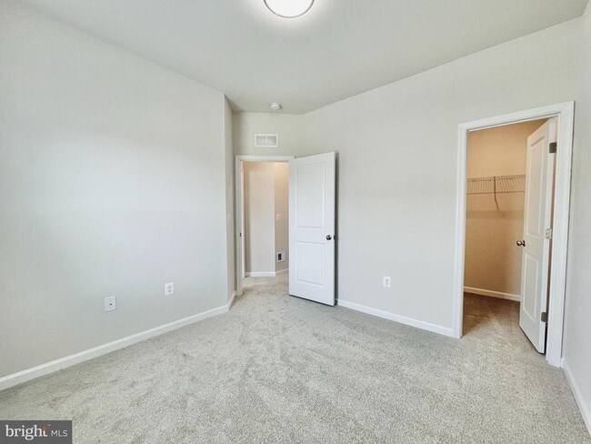 Building Photo - 162 Whitson Wds Pl