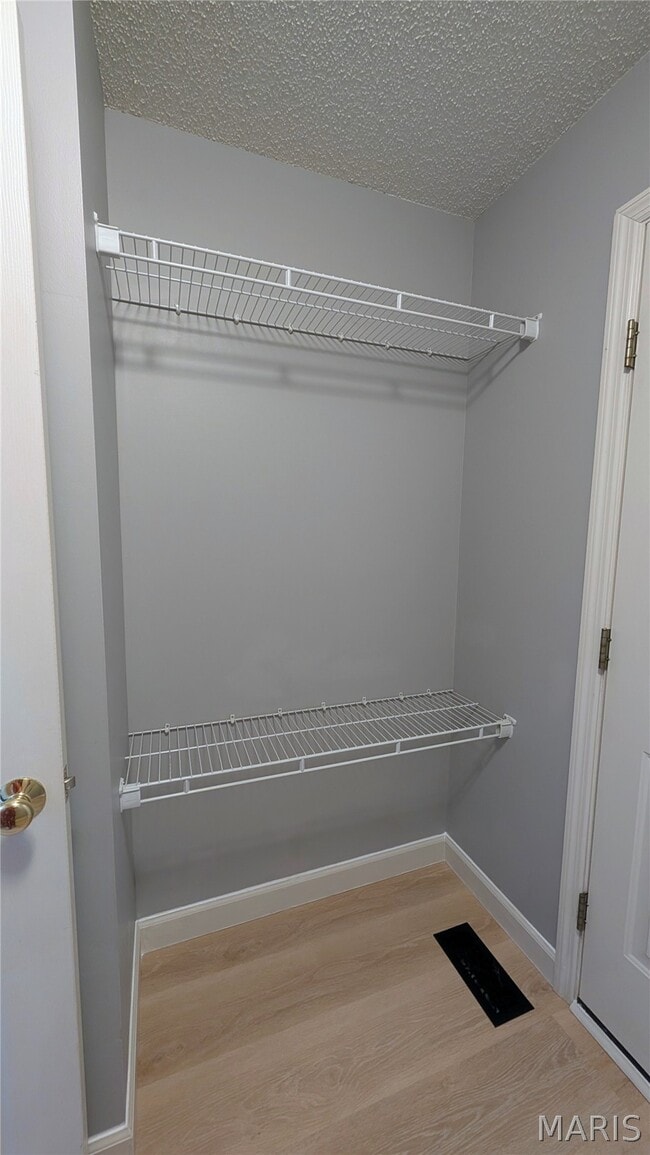 Building Photo - 247 New Richmond Dr