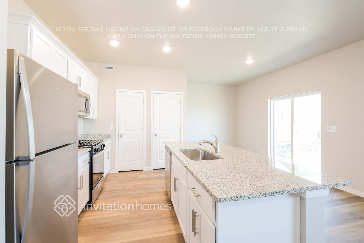 Building Photo - 7307 Dolores Ave