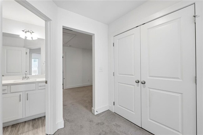Building Photo - 2248 Mulsanne Dr