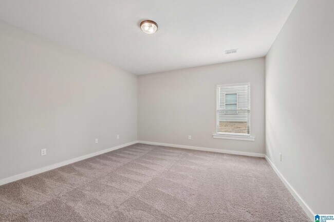 Building Photo - 559 Troubadour Ln