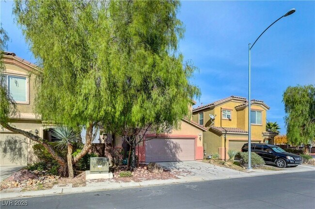 Building Photo - 9260 Pembrook Falls Ave