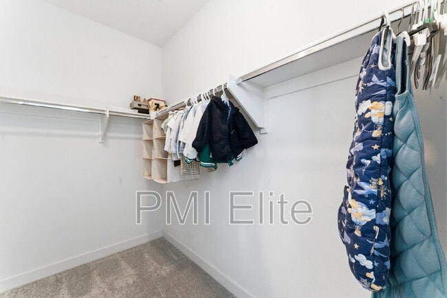 Building Photo - 28657 Windbreak Tr