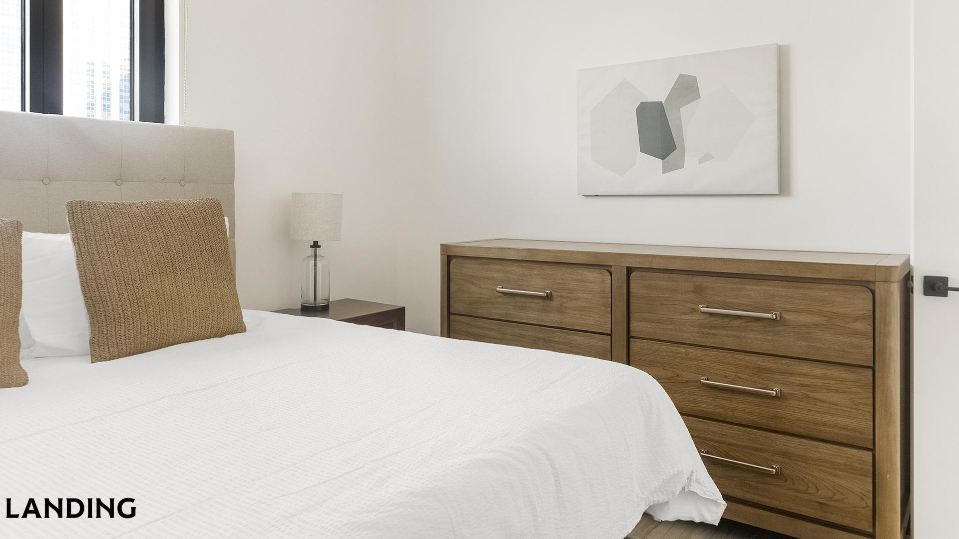 Building Photo - 1007 S Mint St