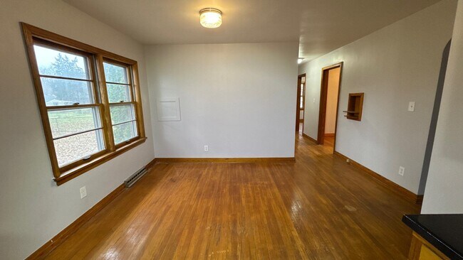 Building Photo - 5908 Ashby Ln