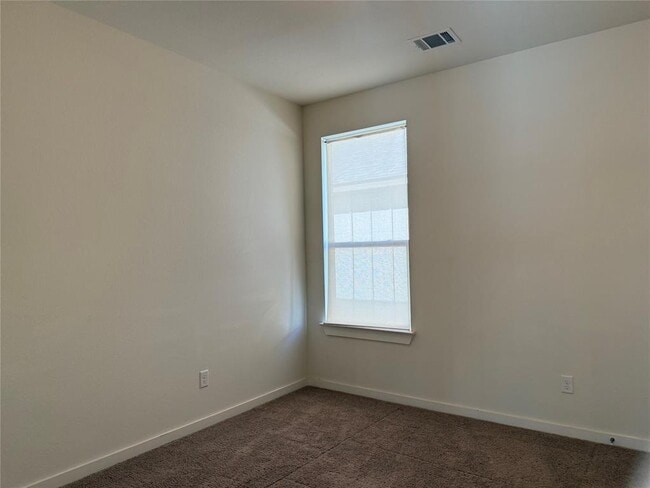 Building Photo - 16101 Hawthorne Heights Trail