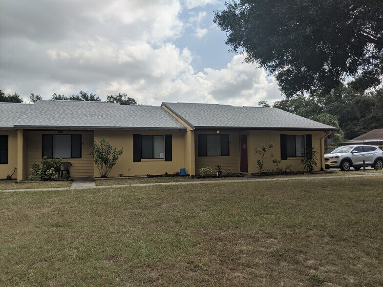 Building Photo - 2231 Ascot Ct