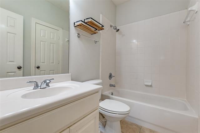 Building Photo - 3471 Howell St