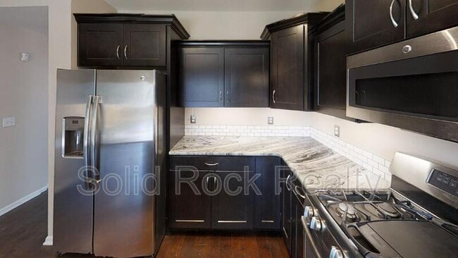 Building Photo - 823 Prairie Star Cir