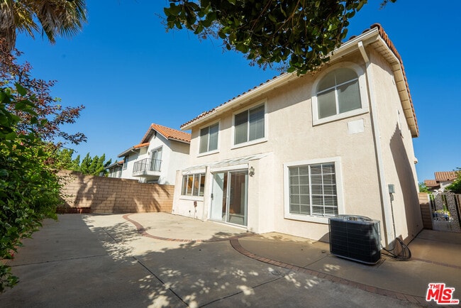 Building Photo - 12023 Stone Gate Way