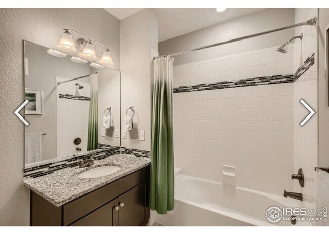 Building Photo - 804 Summer Hawk Dr