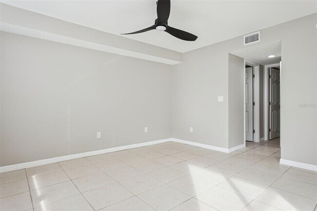 Building Photo - 7858 Niagara Ave