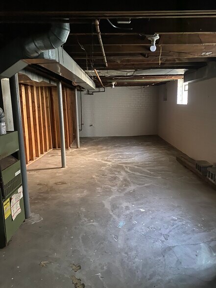 Building Photo - 7711 Buhr St