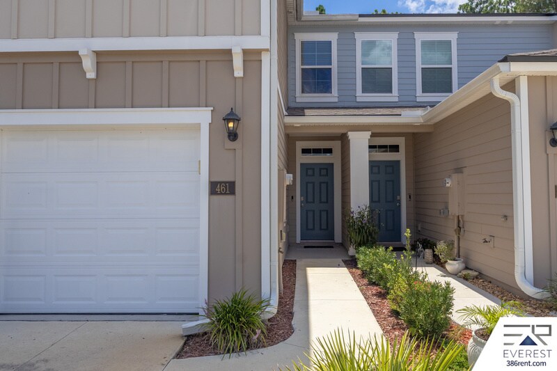Building Photo - 461 Redbud Rd