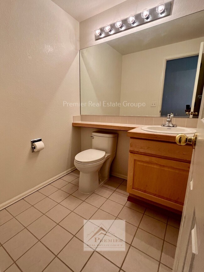 Building Photo - 8310 Ivory Loop