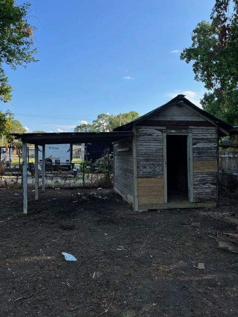 Building Photo - 2043 Levin St