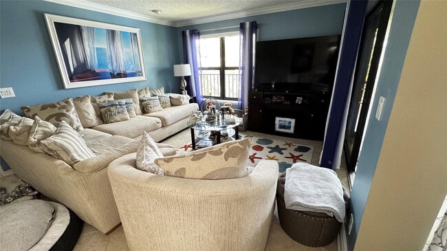 Building Photo - 4001 Carambola Cir N