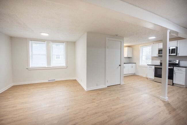 Building Photo - 16781 Akron St