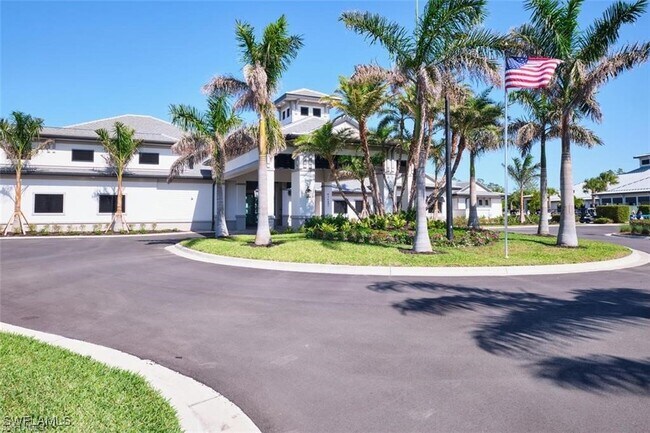 Building Photo - 14281 Heritage Landing Blvd
