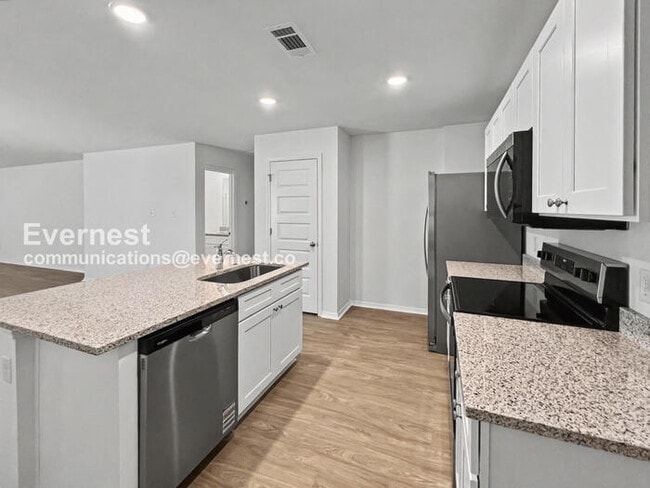 Building Photo - 480 Moonlight Cove