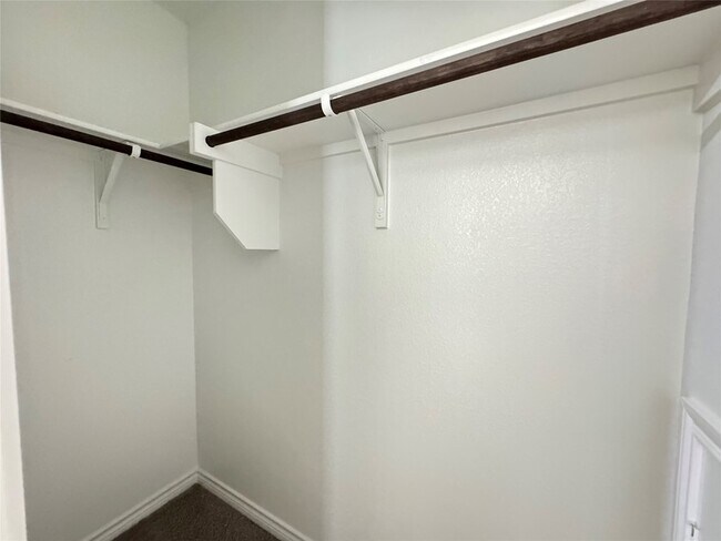 Building Photo - 2901 Bald Eagle Blvd