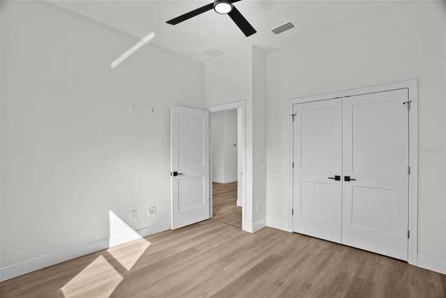 Building Photo - 4009 W Euclid Ave