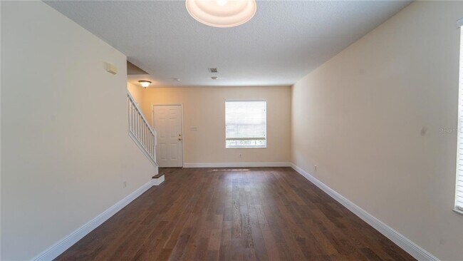 Building Photo - 2264 Hillshire Dr
