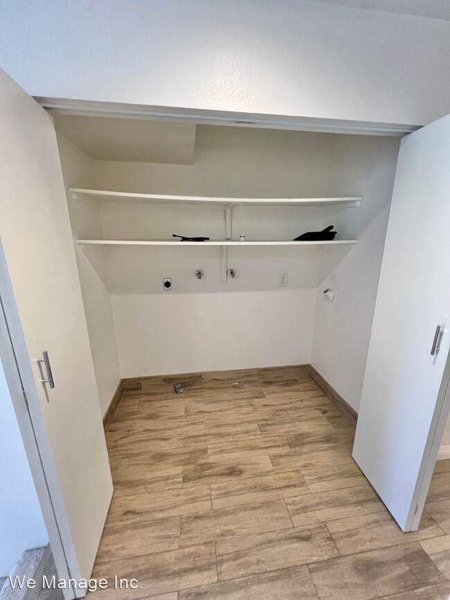 Building Photo - 1 br, 1 bath House - 6219 Marina Pacifica ...