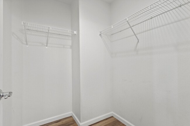 Building Photo - Hillside 3 BR House | W/D • 2 Car Garage • A/C