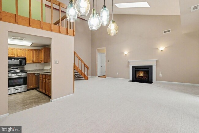 Building Photo - 910 Mountainview Dr