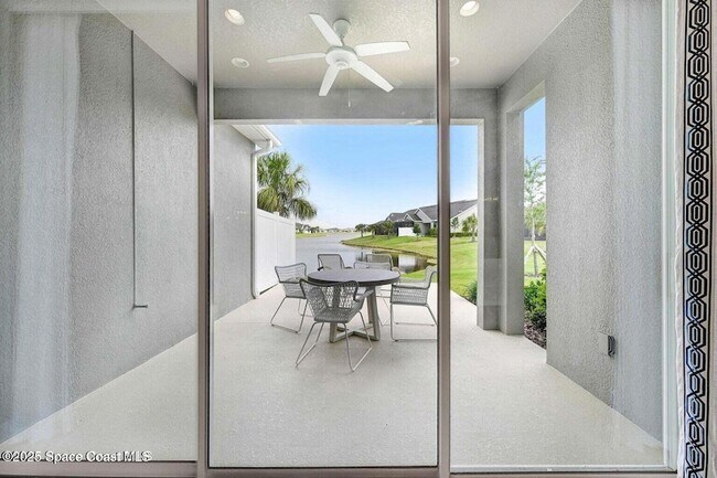 Building Photo - 2680 Avalonia Dr