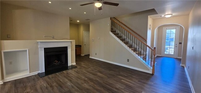 Building Photo - 2632 Pierce Brennen Ct NE