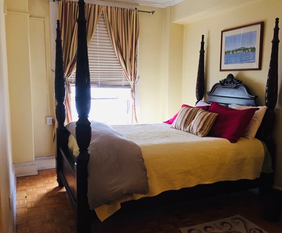 Bedroom CU - 21 Beacon St